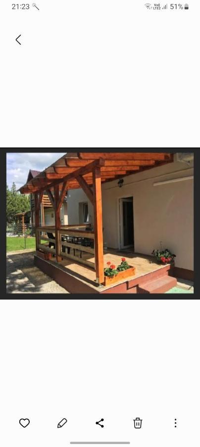 Hanna Apartman Apartment Balatonlelle Exterior photo